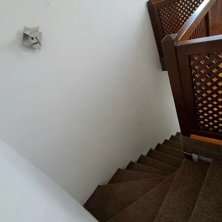 Villa *