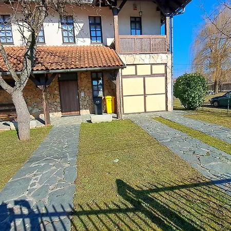 Villa Villa